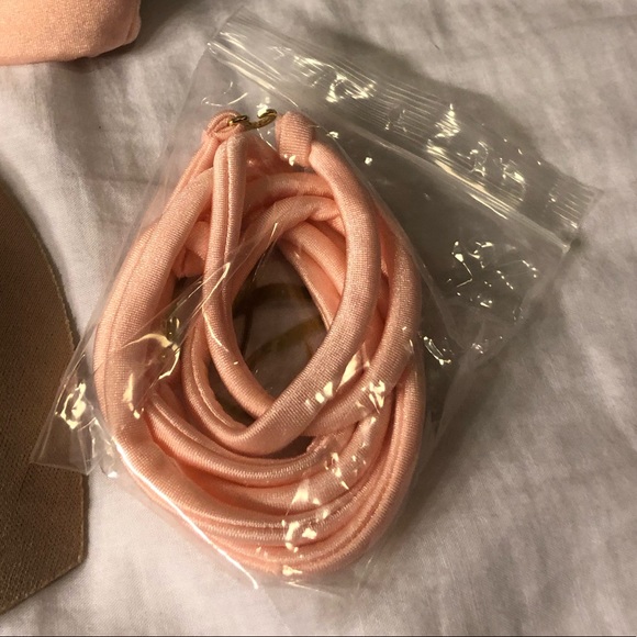 VS Bandeau Bikini Top 👙 Removable straps & cups. - Picture 2 of 6